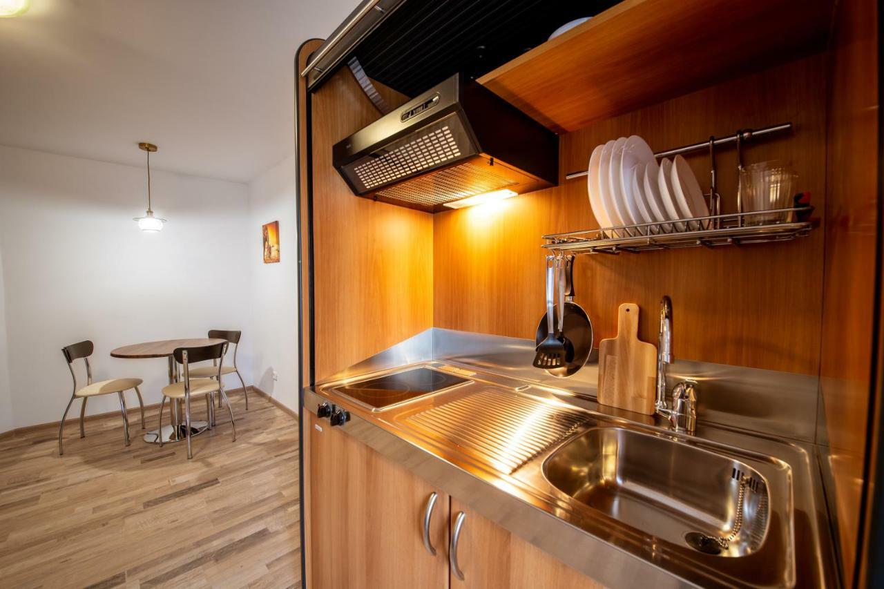 Aparthotel Bucharest Boutique By Jullie Exterior foto